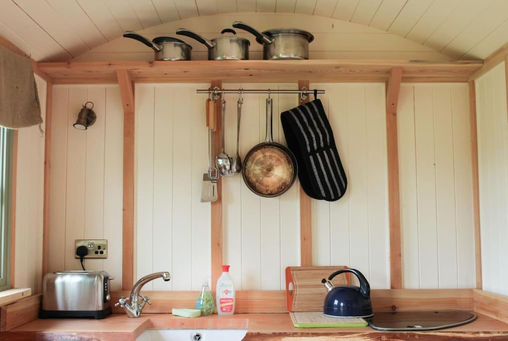 The Shepherds Hut Shrewsbury Eksteriør billede